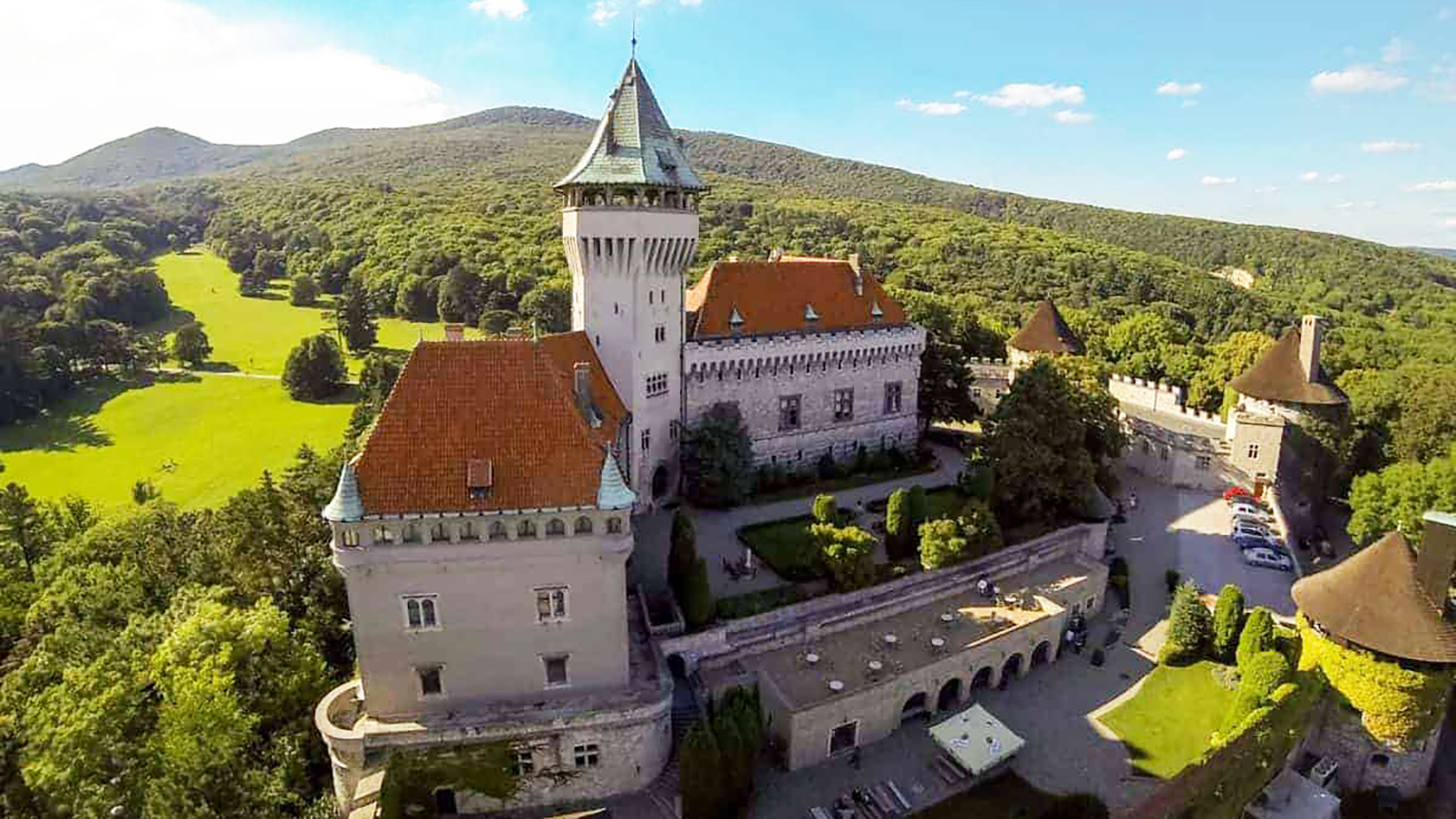 Na zámku pokračuje Smolenické kultúrne leto