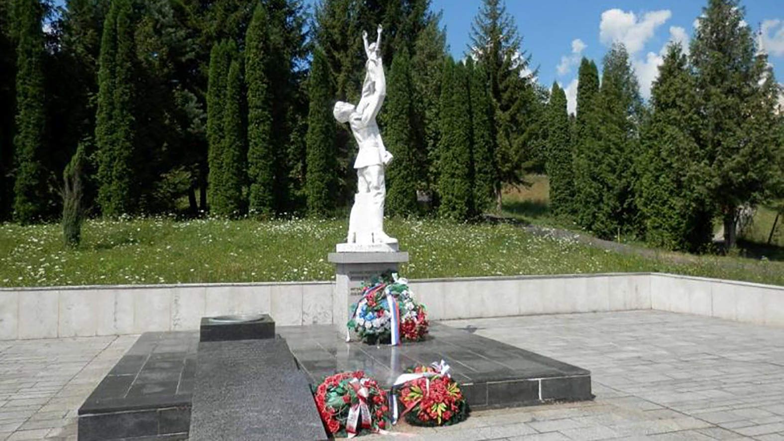 V Kalinove budú oslavy výročia oslobodenia pri vynovenom pamätníku