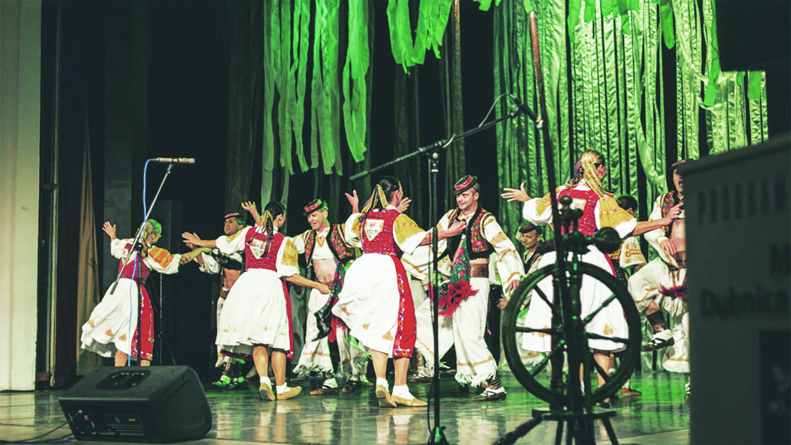 Folklórny súbor Mladosť oslávil polstoročnicu