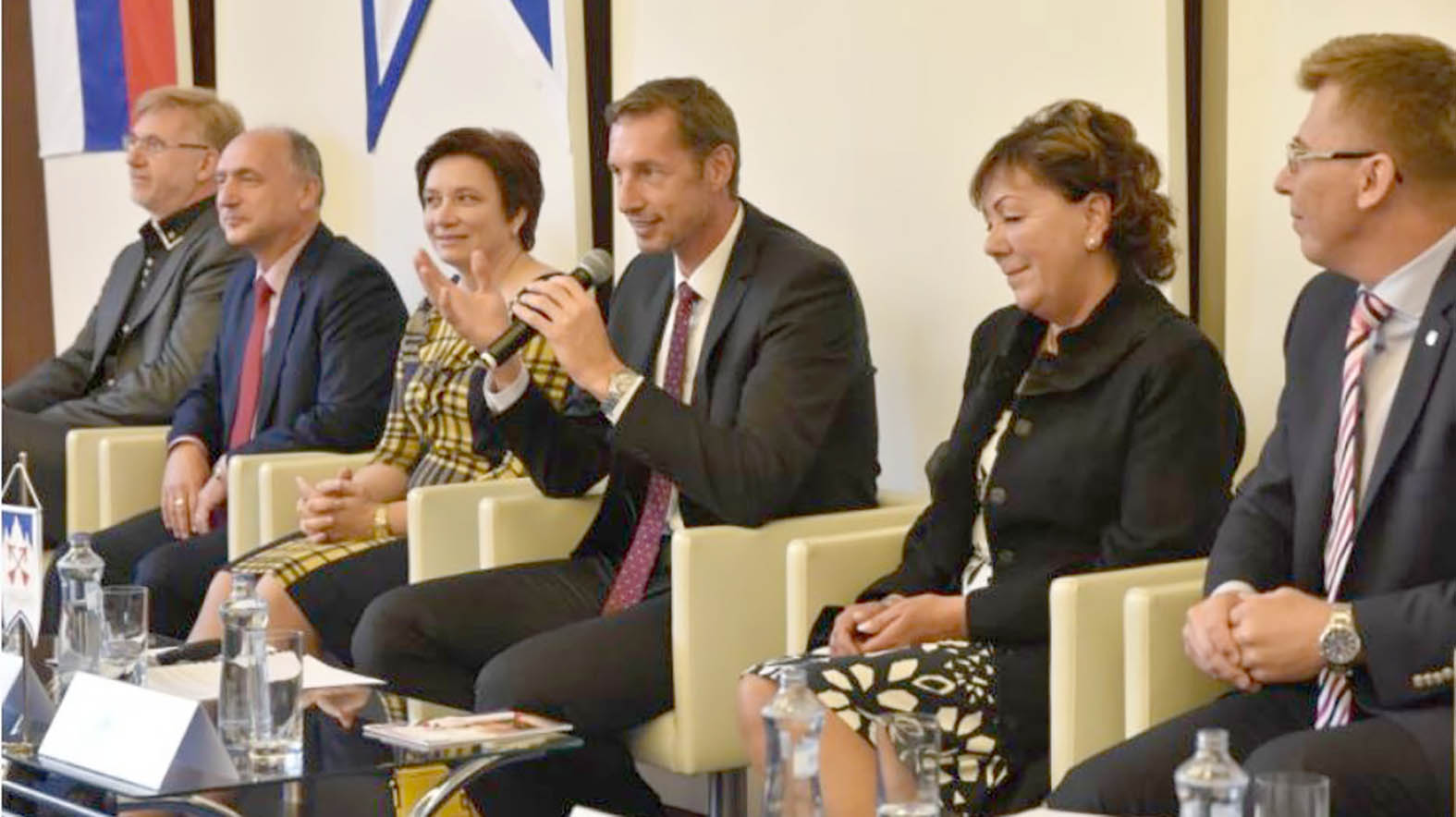 Po letnej prestávke zavítal prešovský župan do okresu Poprad