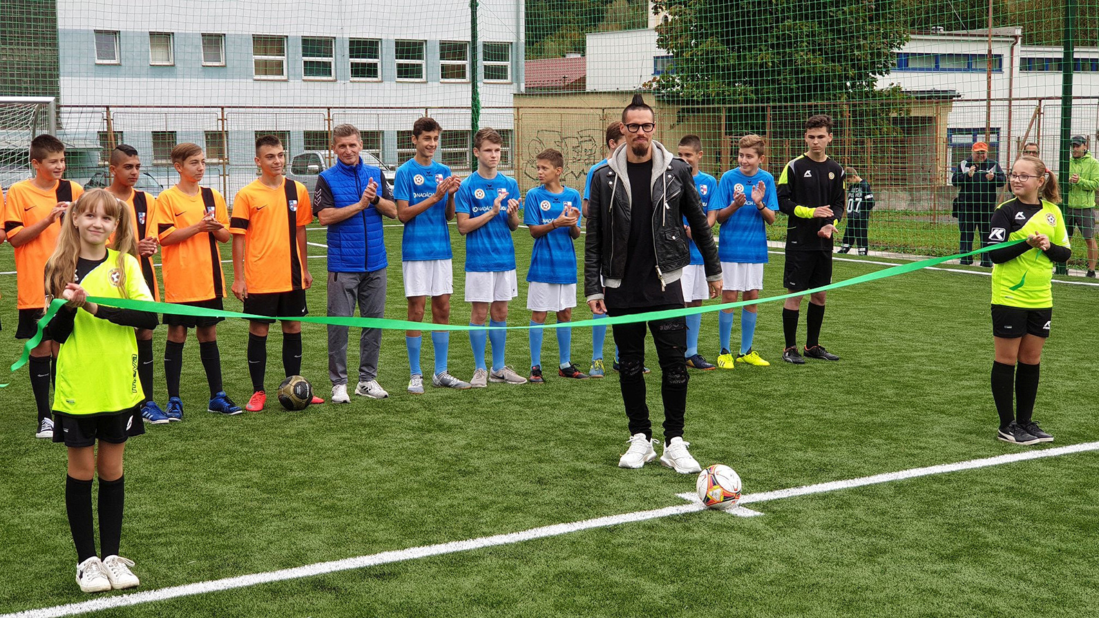 Nové ihrisko bude slúžiť žiakom i futbalovým talentom, krstil ho Marek Hamšík