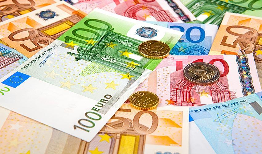 Poslanci na rok 2020 schválili vyše 28 miliónov eur na cesty a cyklotrasy