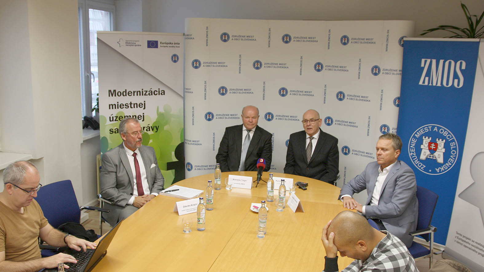 Otázky samospráv nemožno riešiť politicky, ale podľa dát, zhodli sa NKÚ a ZMOS