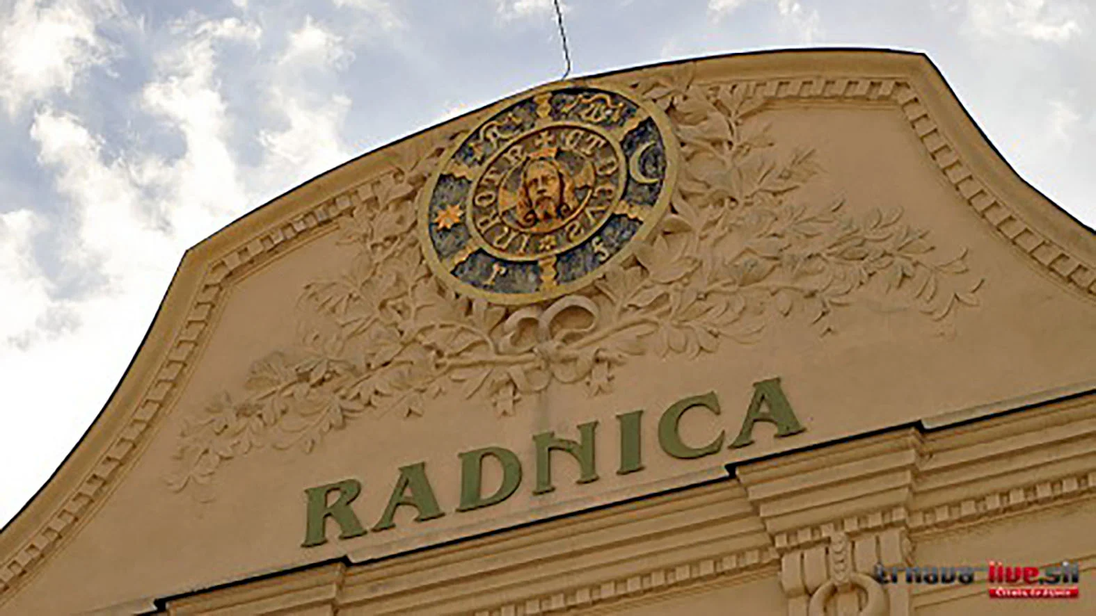 Radnica navrhuje v budúcoročnom rozpočte škrty vo viacerých oblastiach
