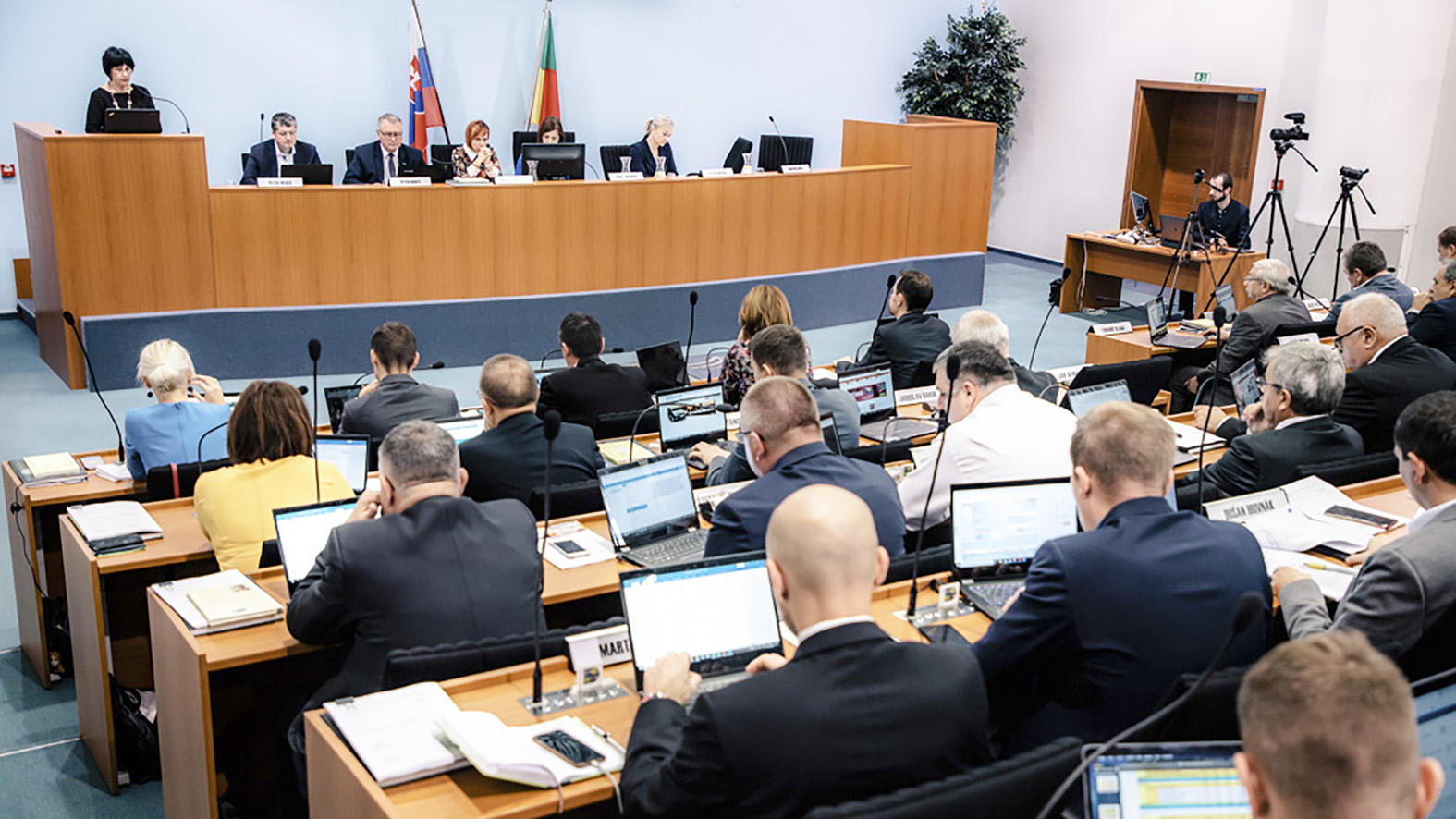 Viac ako milión na podporu a rozvoj regiónov