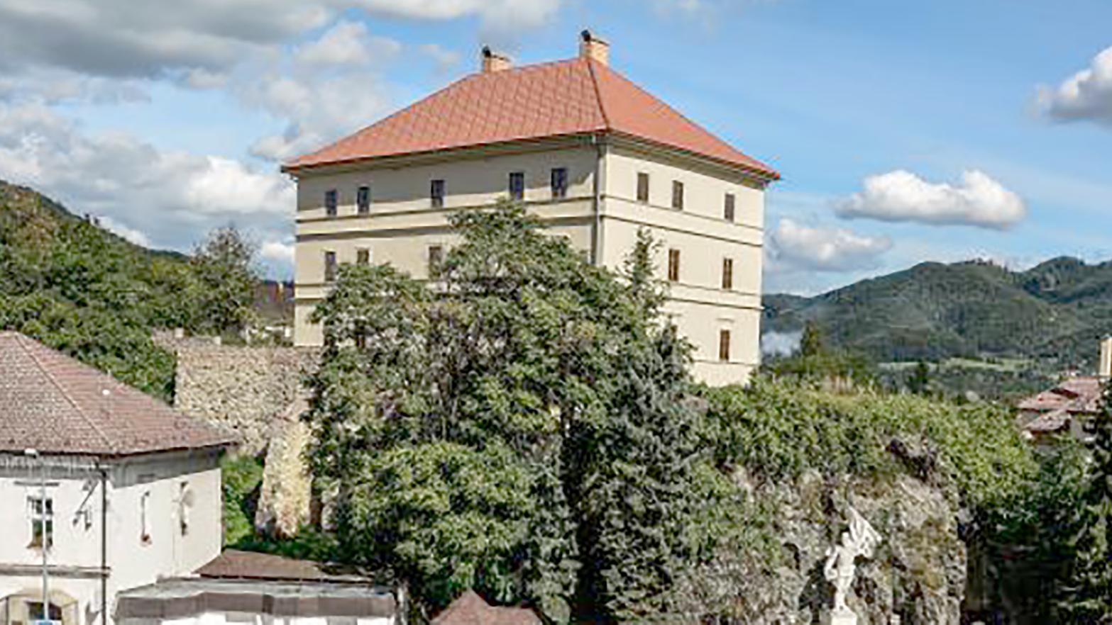 Samospráva hľadá zdroje na ďalšiu rekonštrukciu horného kaštieľa