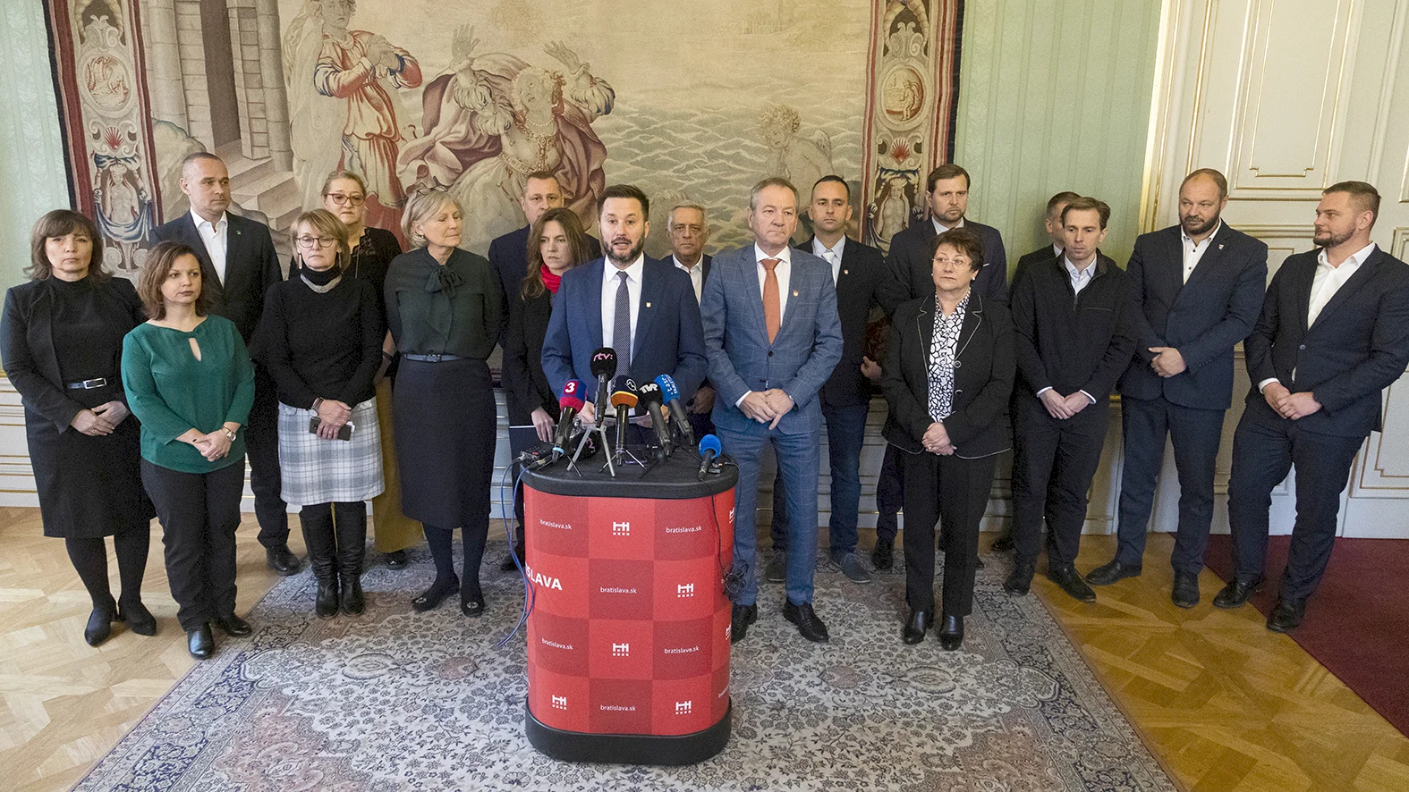 Primátor a starostovia navrhujú zvýšenie dane z nehnuteľnosti