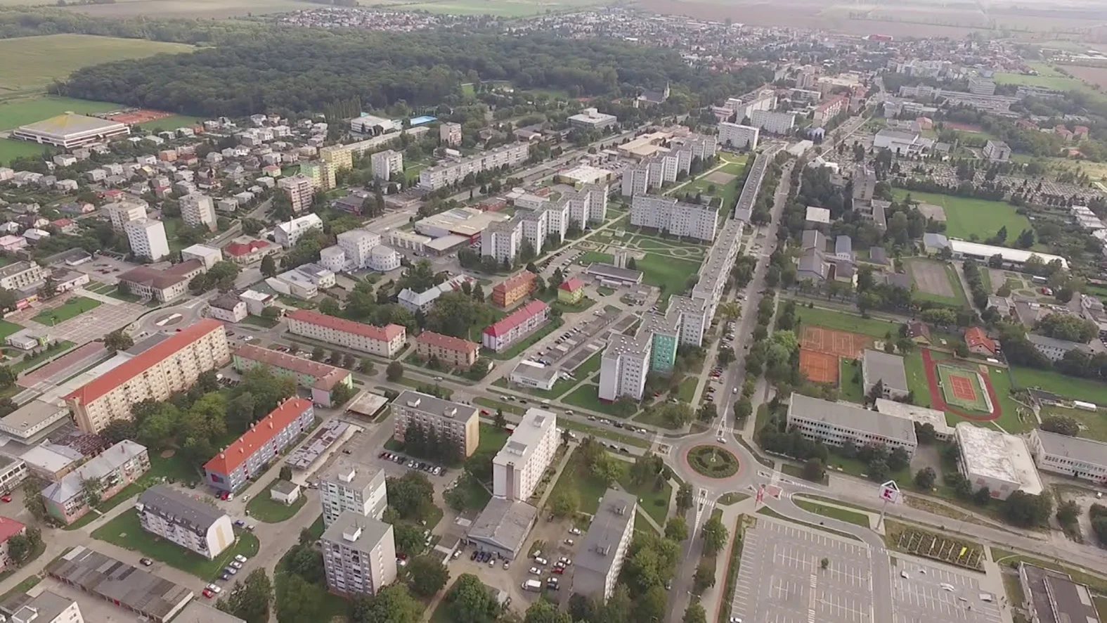 Obyvatelia môžu využívať obnovený vnútrosídliskový priestor