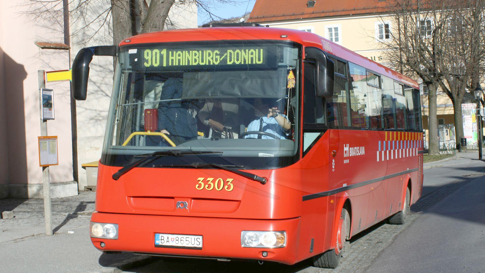 Spojenie Bratislavy a Hainburgu prevezme od 28. decembra nový dopravca