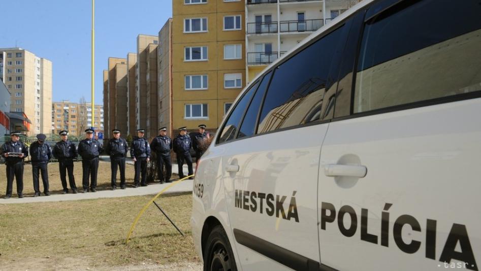 Handlová: Mestským policajtom pribudlo viac kompetencií  