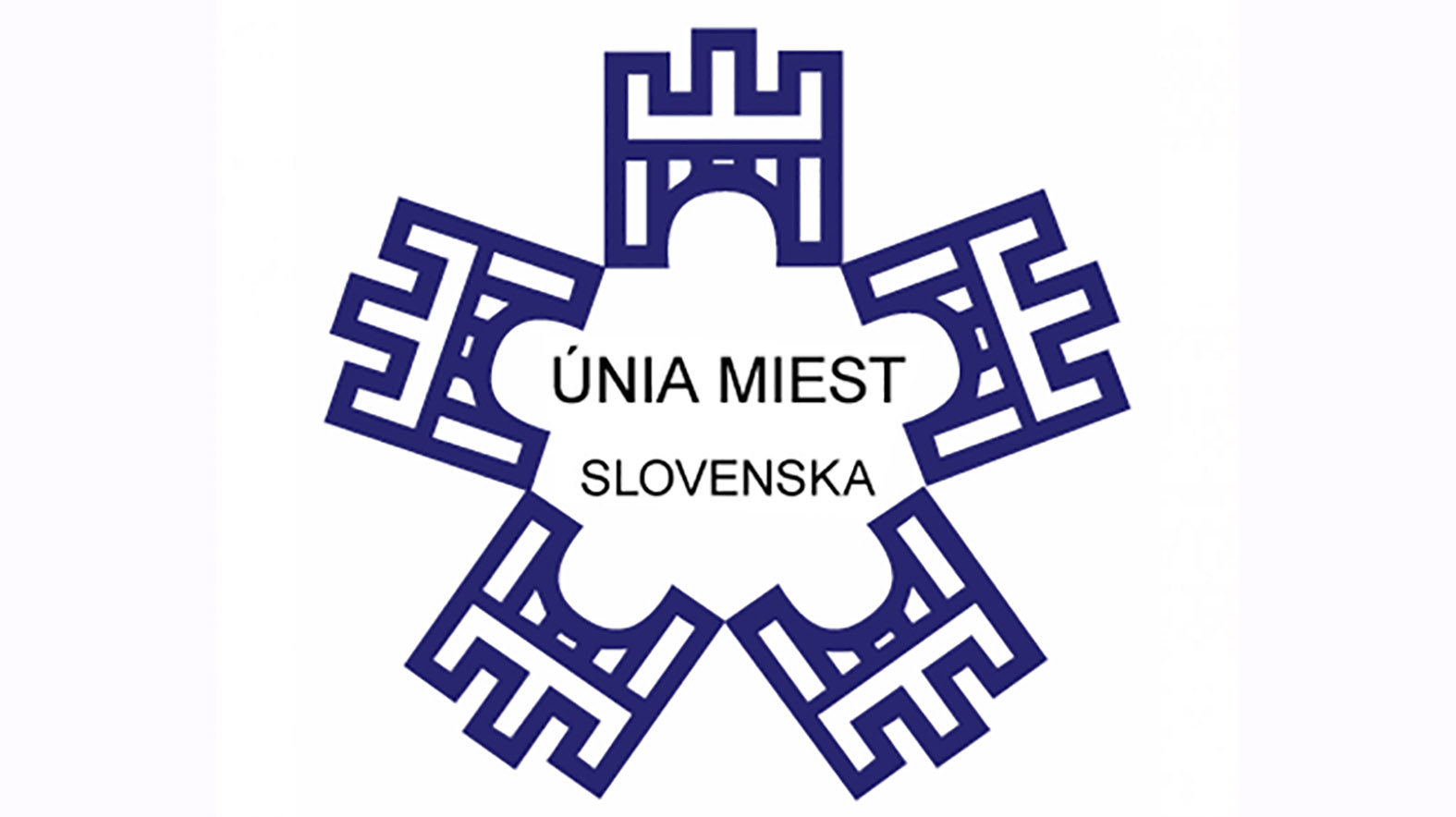 Návrh reformy verejnej správy rozvíja aj možnosť zrušenia krajov, priznáva ÚMS