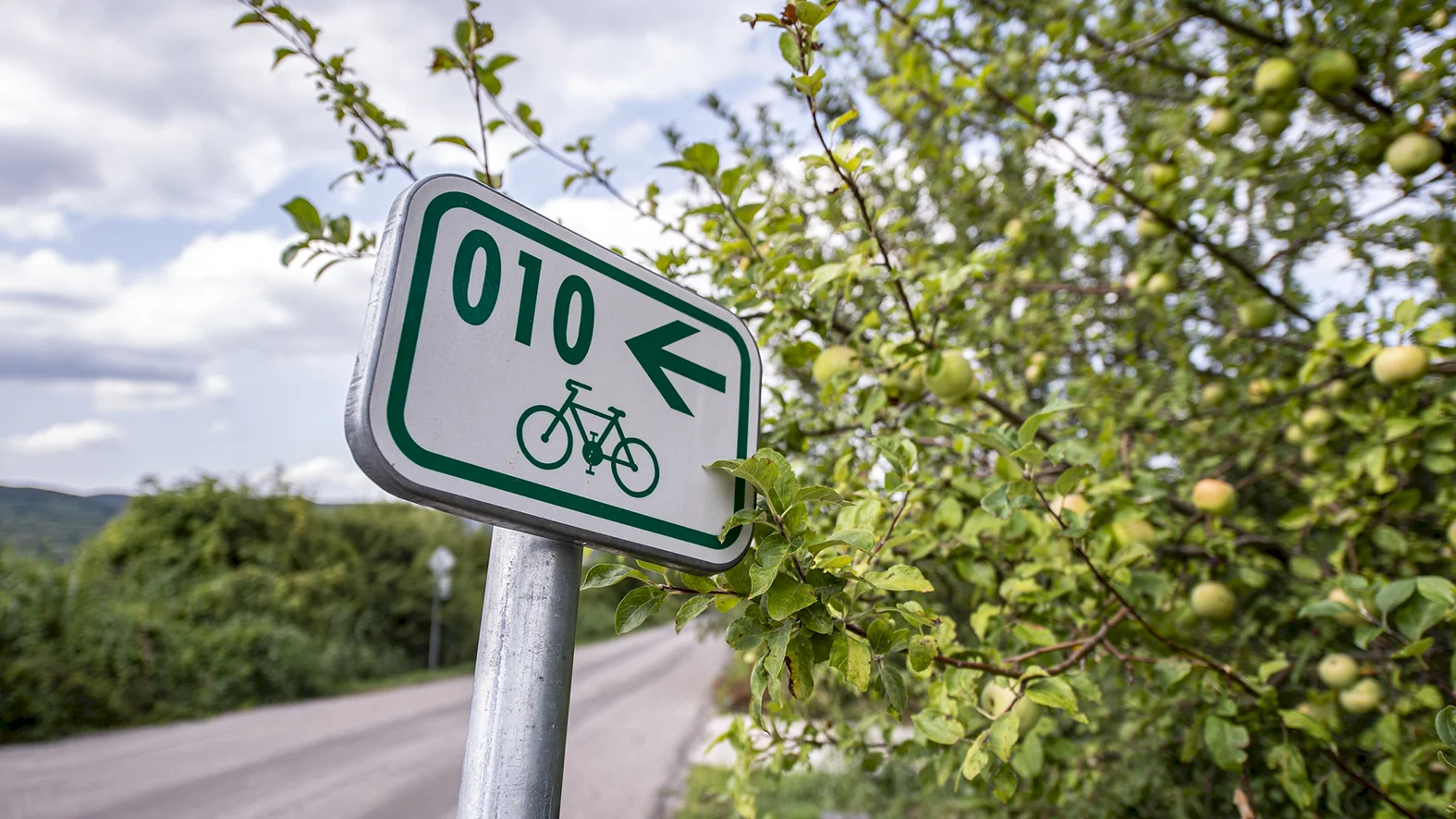 Bratislavská župa obnovila značenie a cyklistickú infraštruktúru