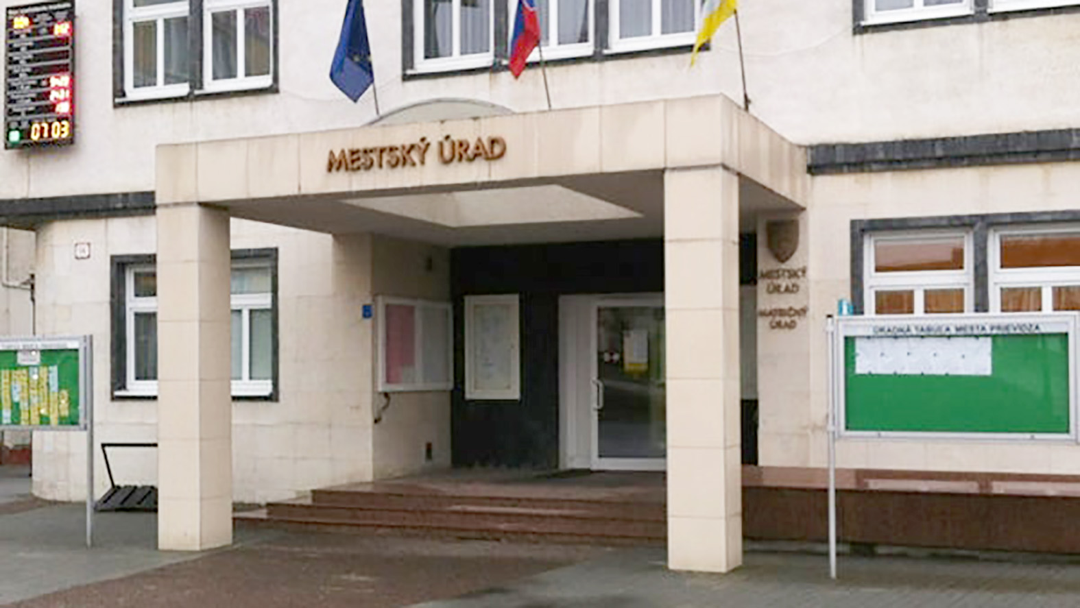 Poslanci schválili novú internú smernicu o čerpaní výdavkov volebných obvodov