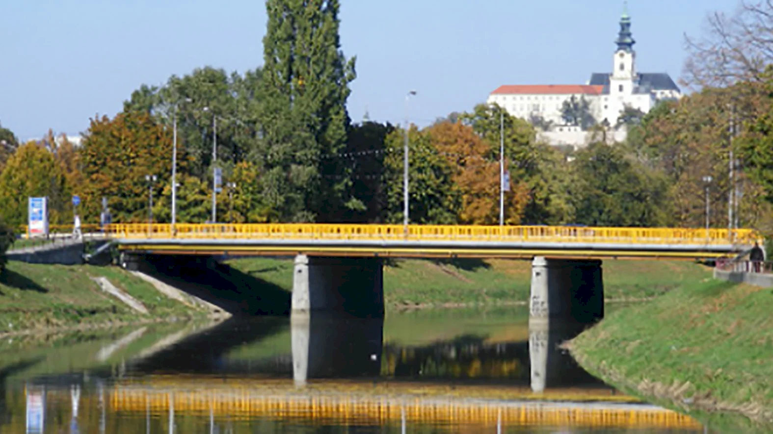 Mesto pripravuje stavbu cyklistického podjazdu pod Univerzitným mostom
