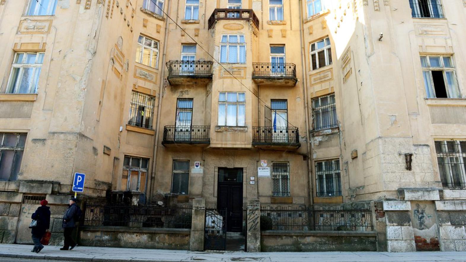 KSK chce v budove na Továrenskej zriadiť Rómsky dom