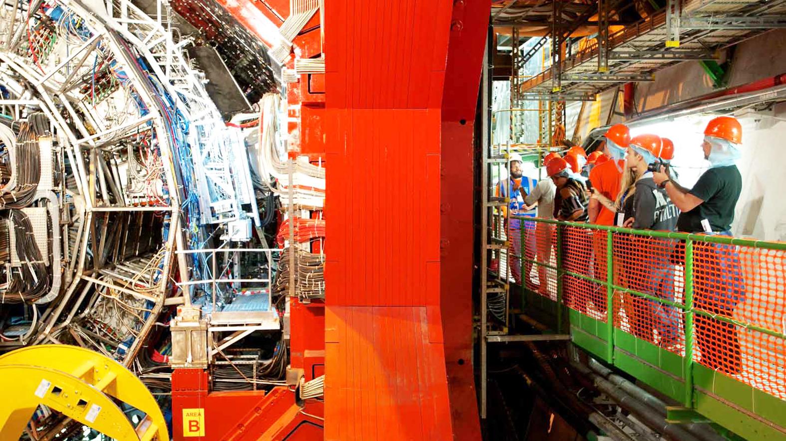 Učitelia fyziky sa môžu aj v tomto roku dostať do CERN-u