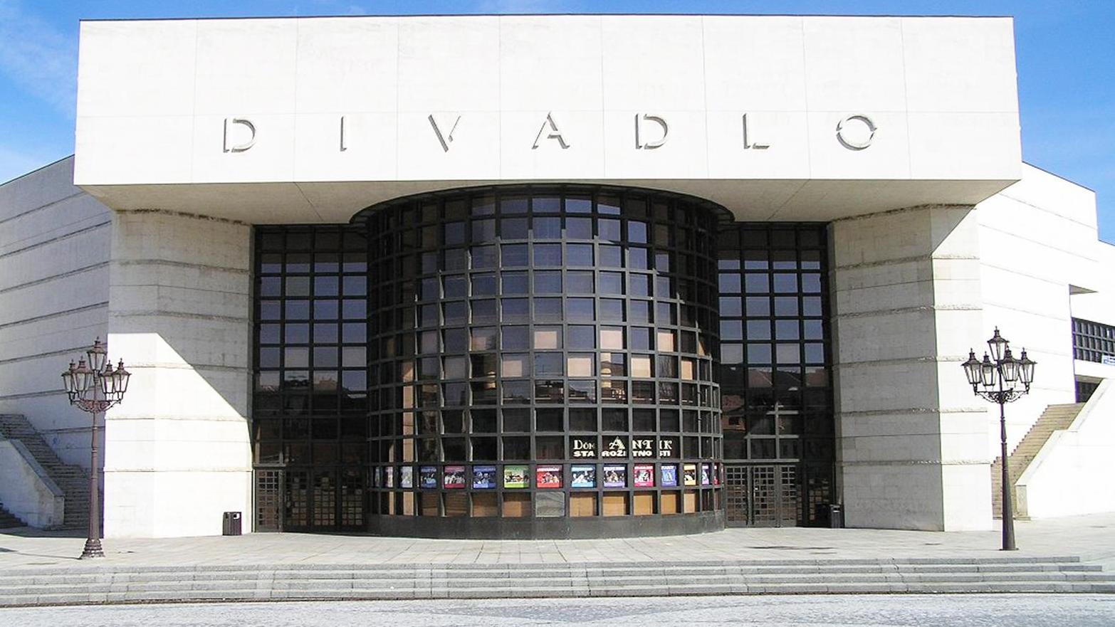 DAB ponúkne svojim divákom na internete Divadelné pondelky