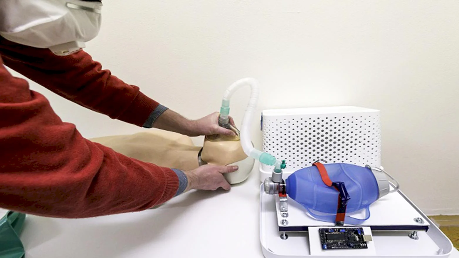 Mladí slovenskí vedci vyvinuli náhradu pľúcnej ventilácie