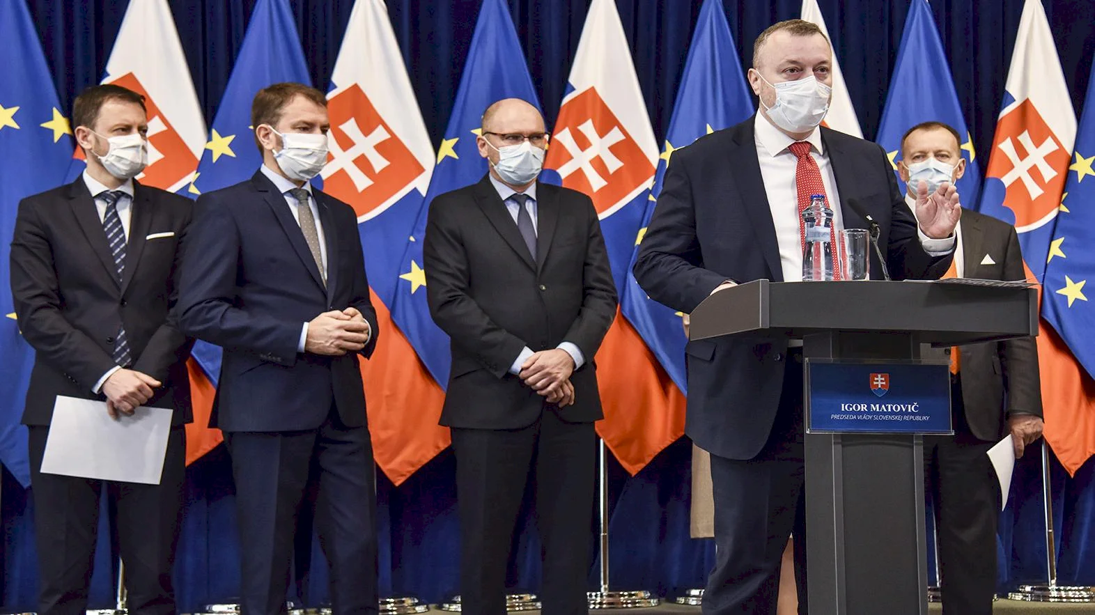 Vláda pripravila prvé rýchle opatrenia na pomoc ekonomike