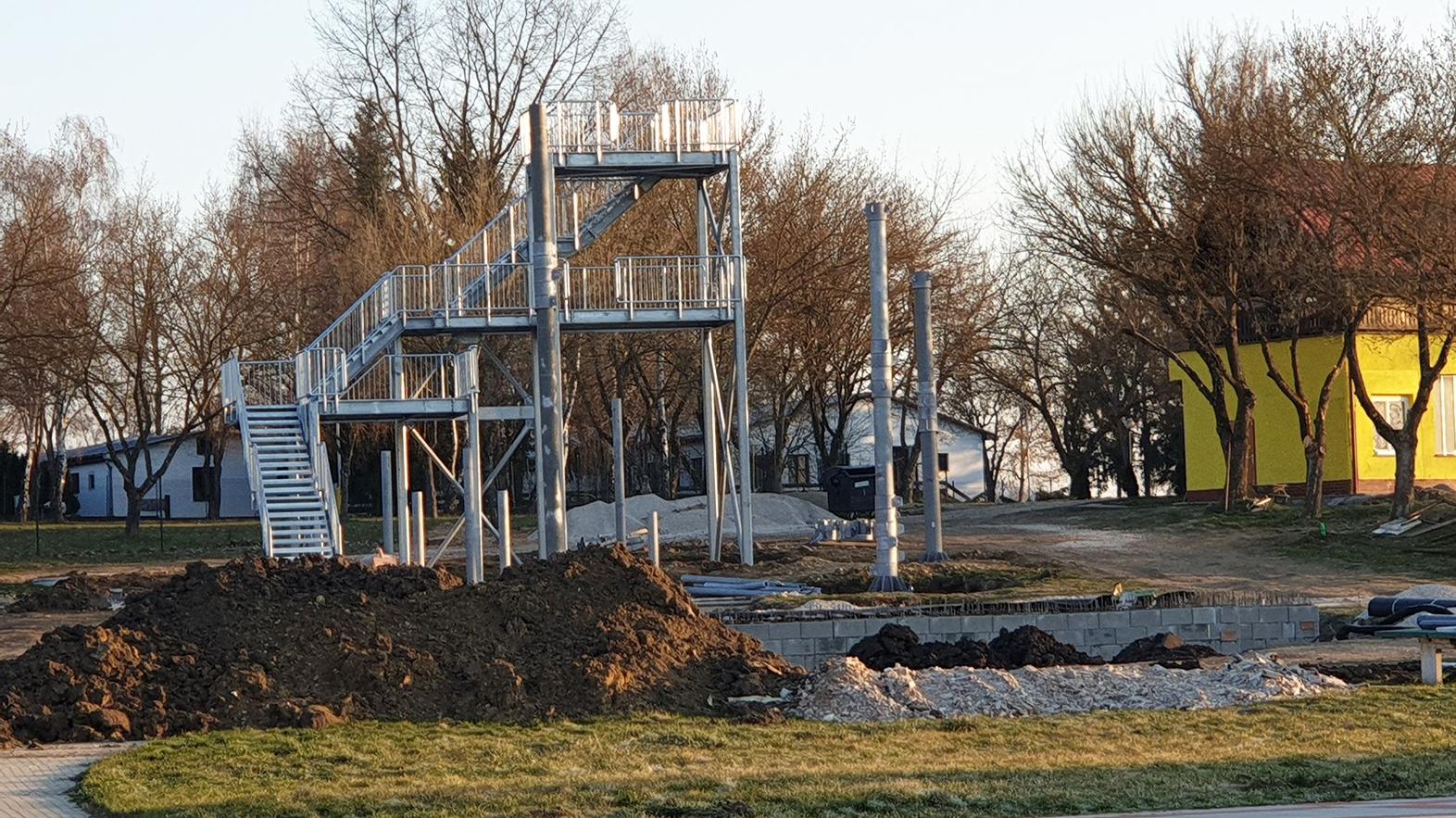 V rekreačnej oblasti Kurinec stavia samospráva Rimavskej Soboty tobogan