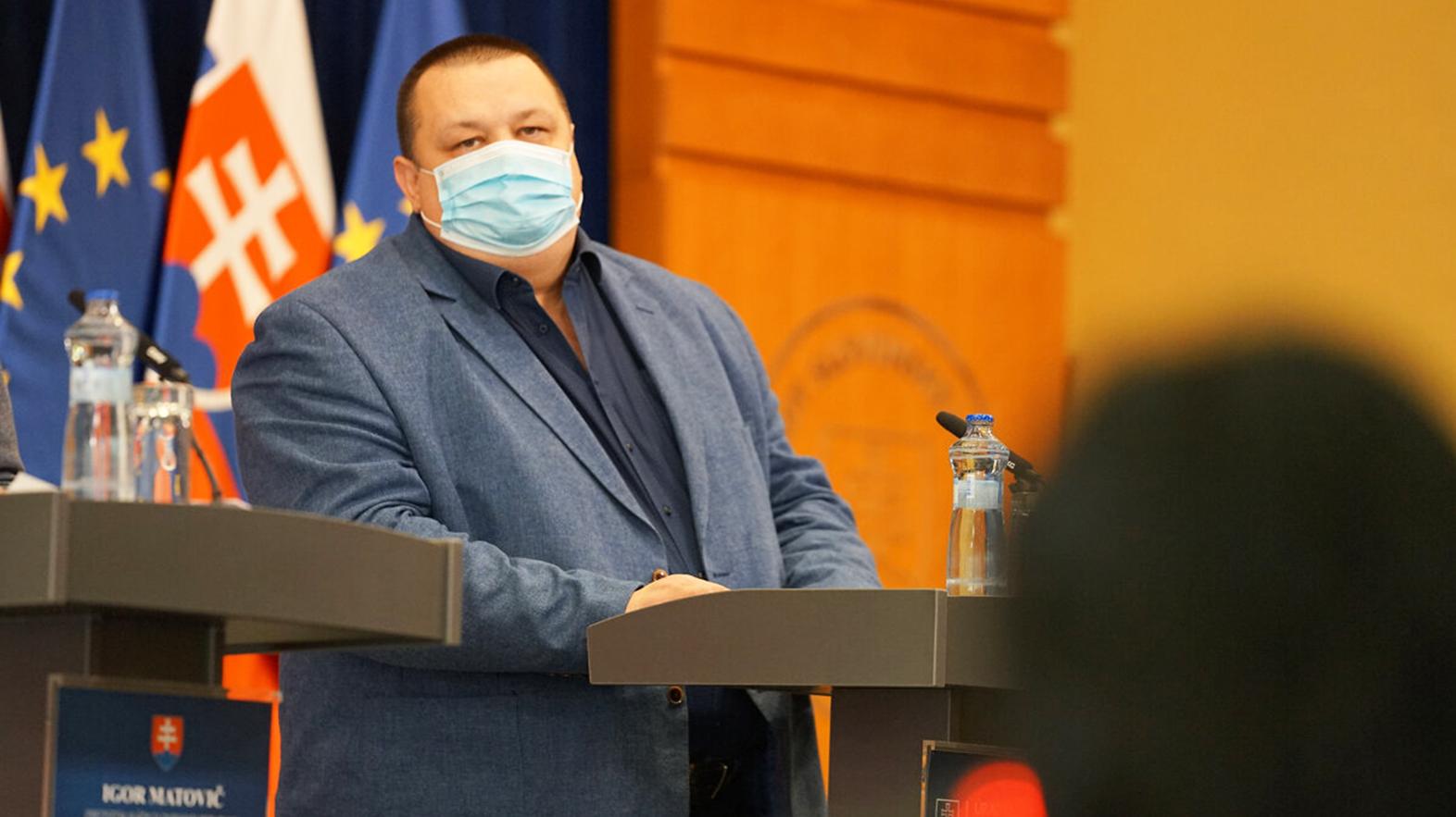 Štátne orgány a orgány územnej samosprávy budú môcť zasadať