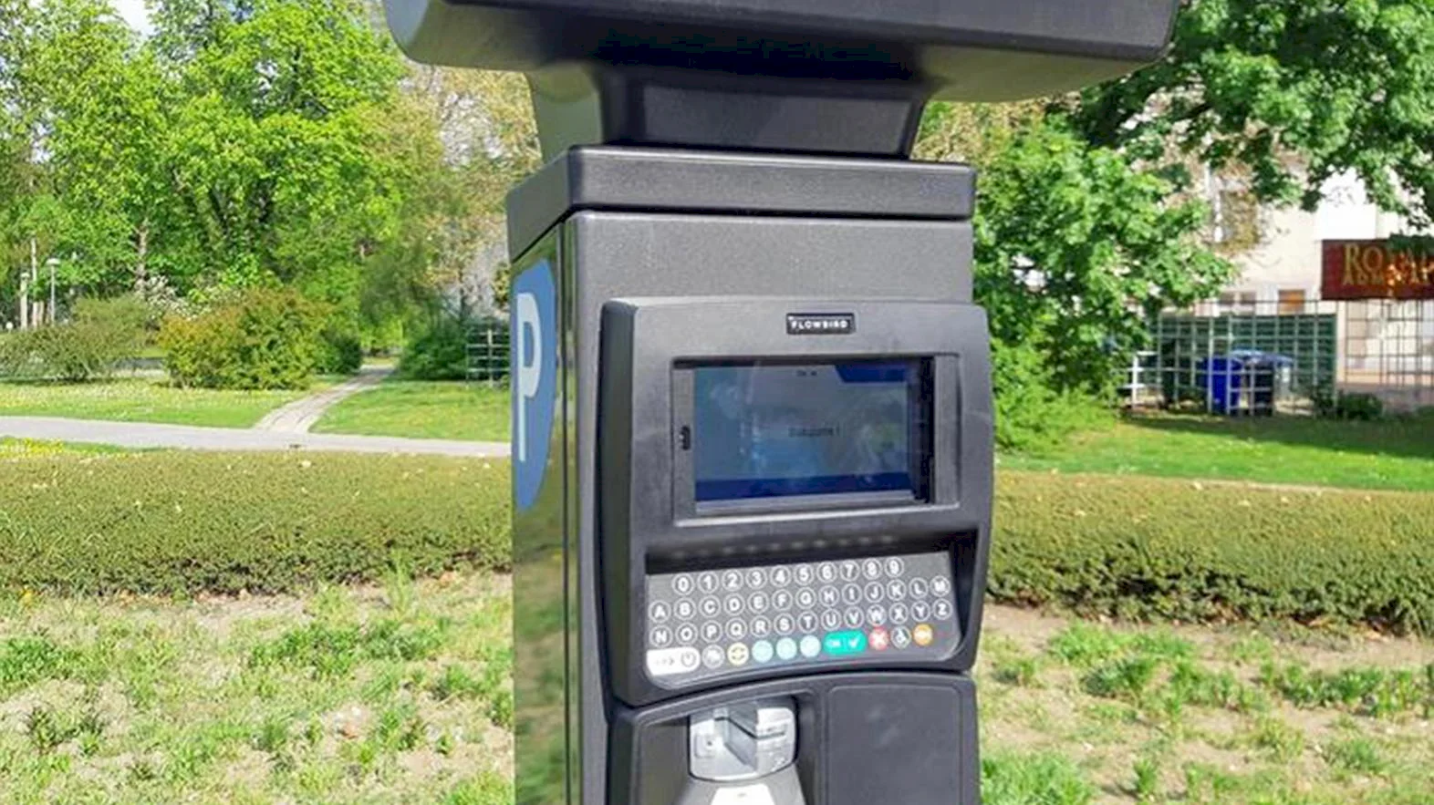 V centre Piešťan začínajú fungovať nové parkovacie automaty