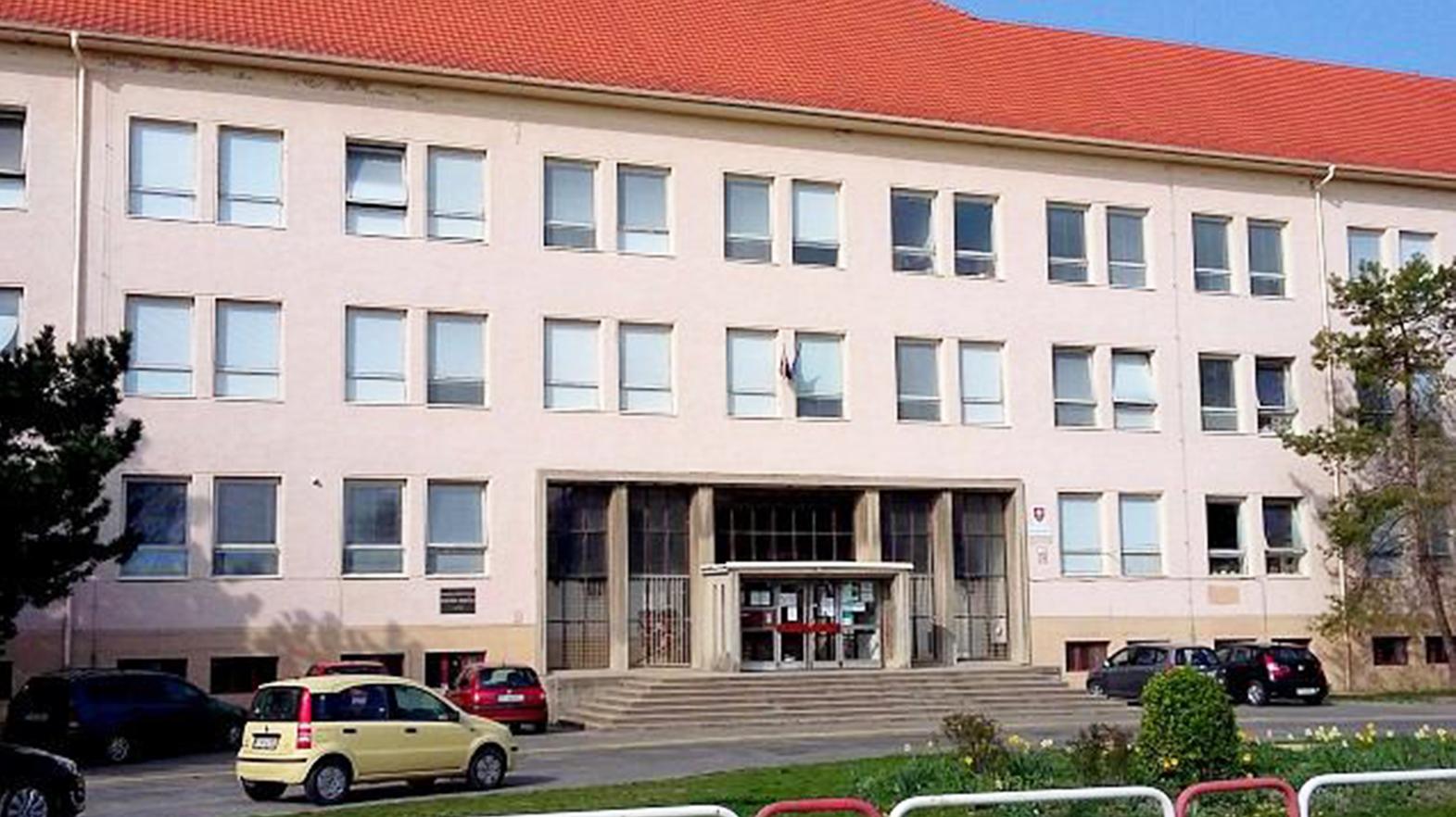 Výstavba jedálne na ZŠ na Ulici J. Bottu by mala trvať štrnásť mesiacov