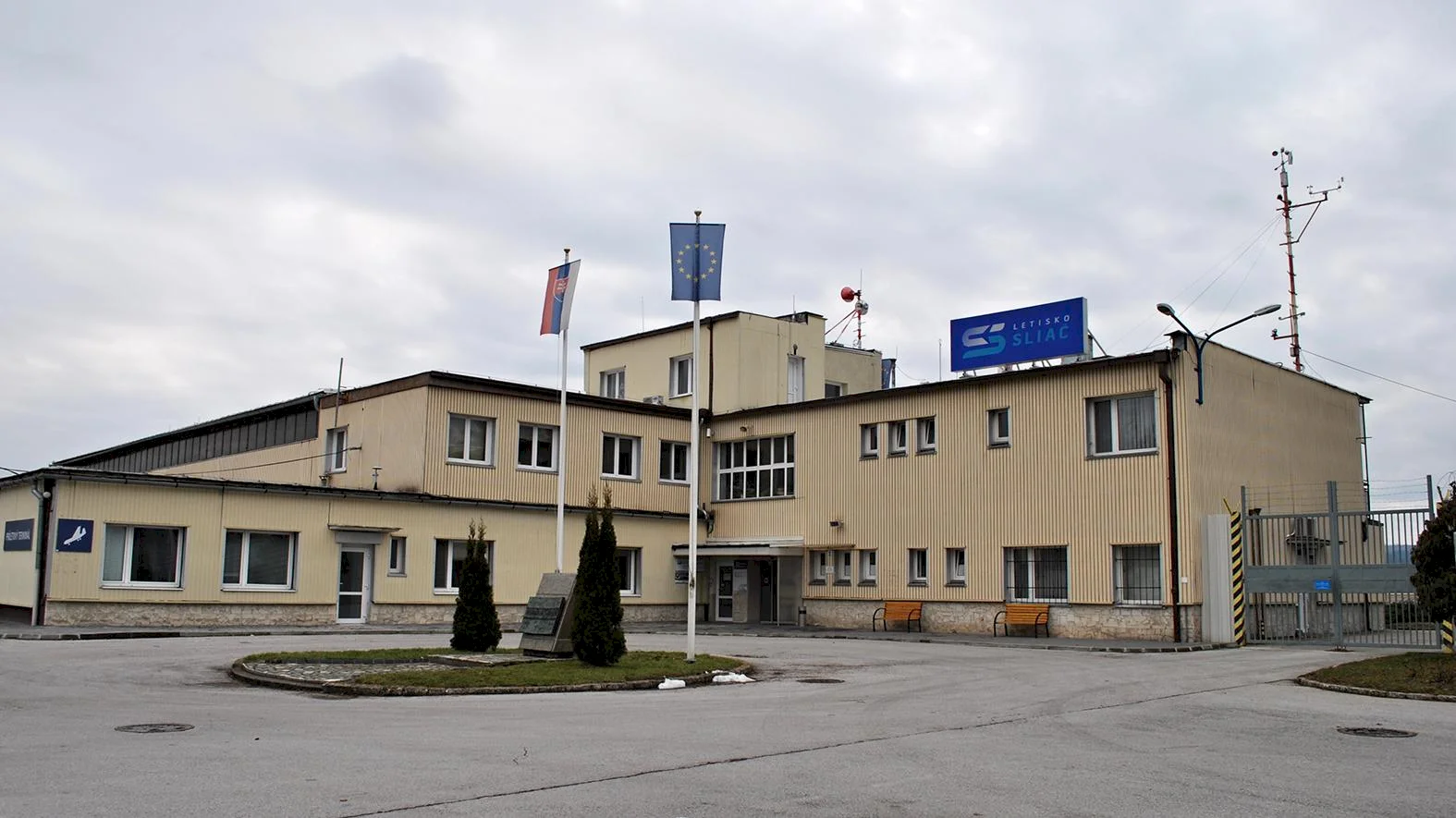 Civilné lety zo Sliača sú prioritou BBSK
