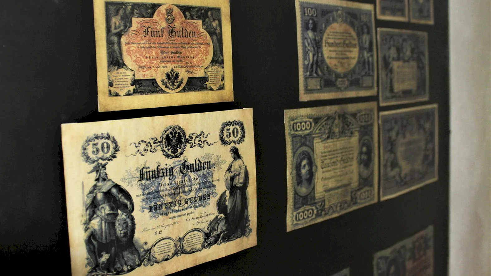 Kysucké múzeum vystavuje najcennejšie numizmatické exponáty zo svojich zbierok