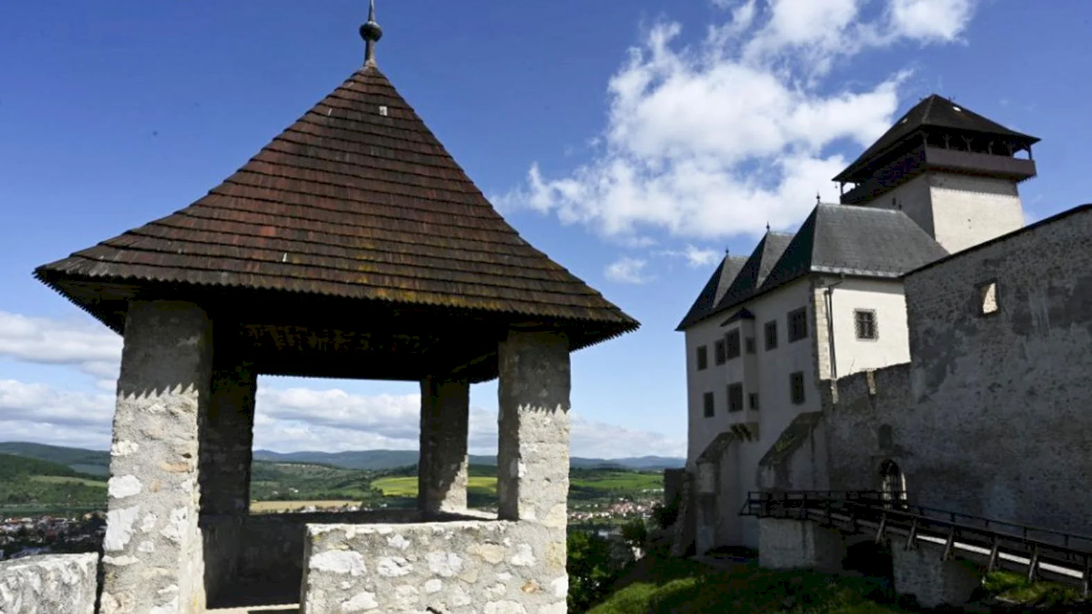 Trenčiansky hrad ponúkne nočné prehliadky inšpirované príbehmi z mučiarne