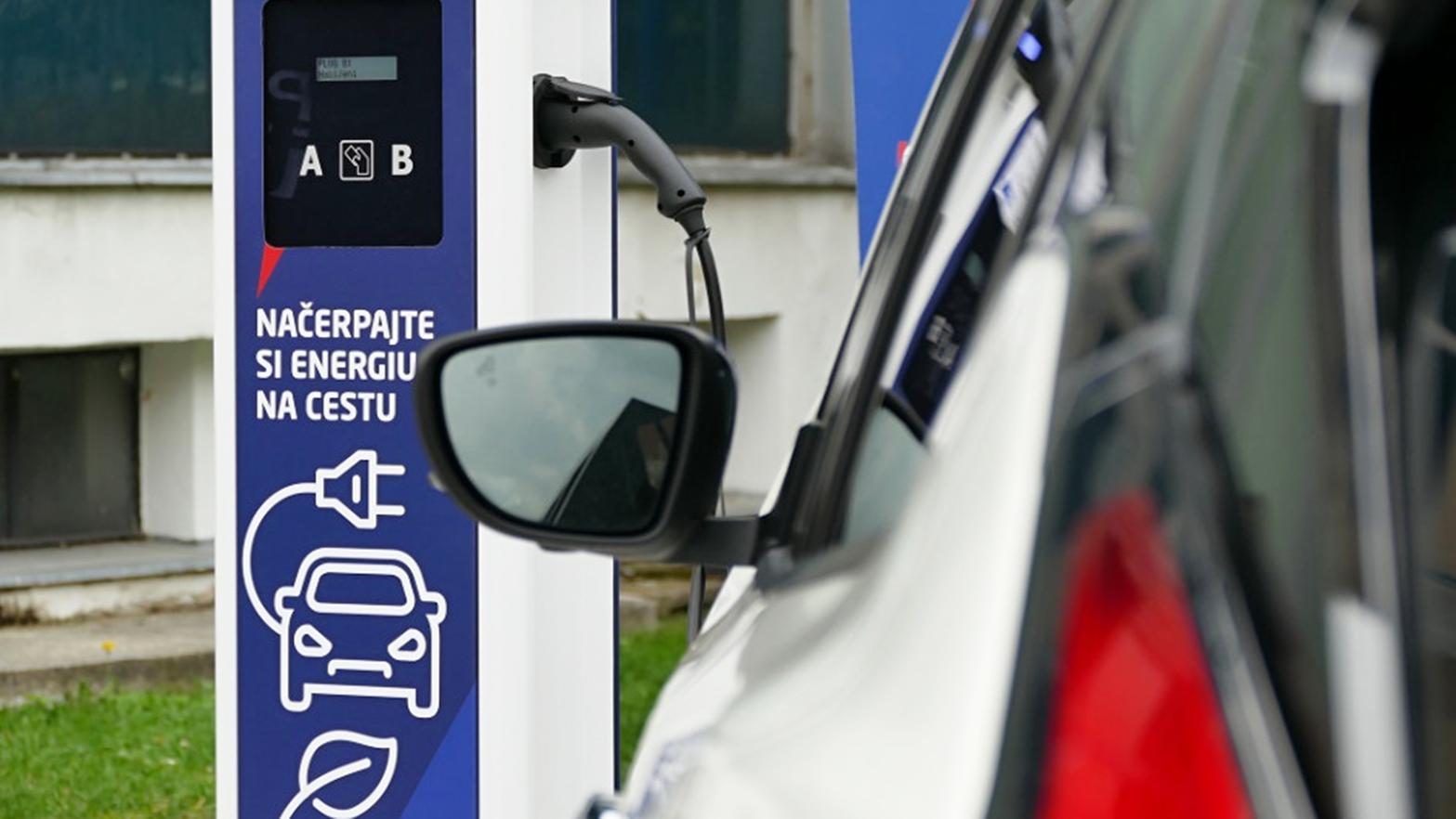 V meste spustia prvú nabíjaciu stanicu pre elektromobily