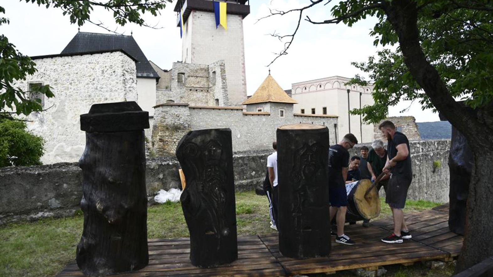 Úle na Trenčianskom hrade majú predstaviť ekologické včelárstvo