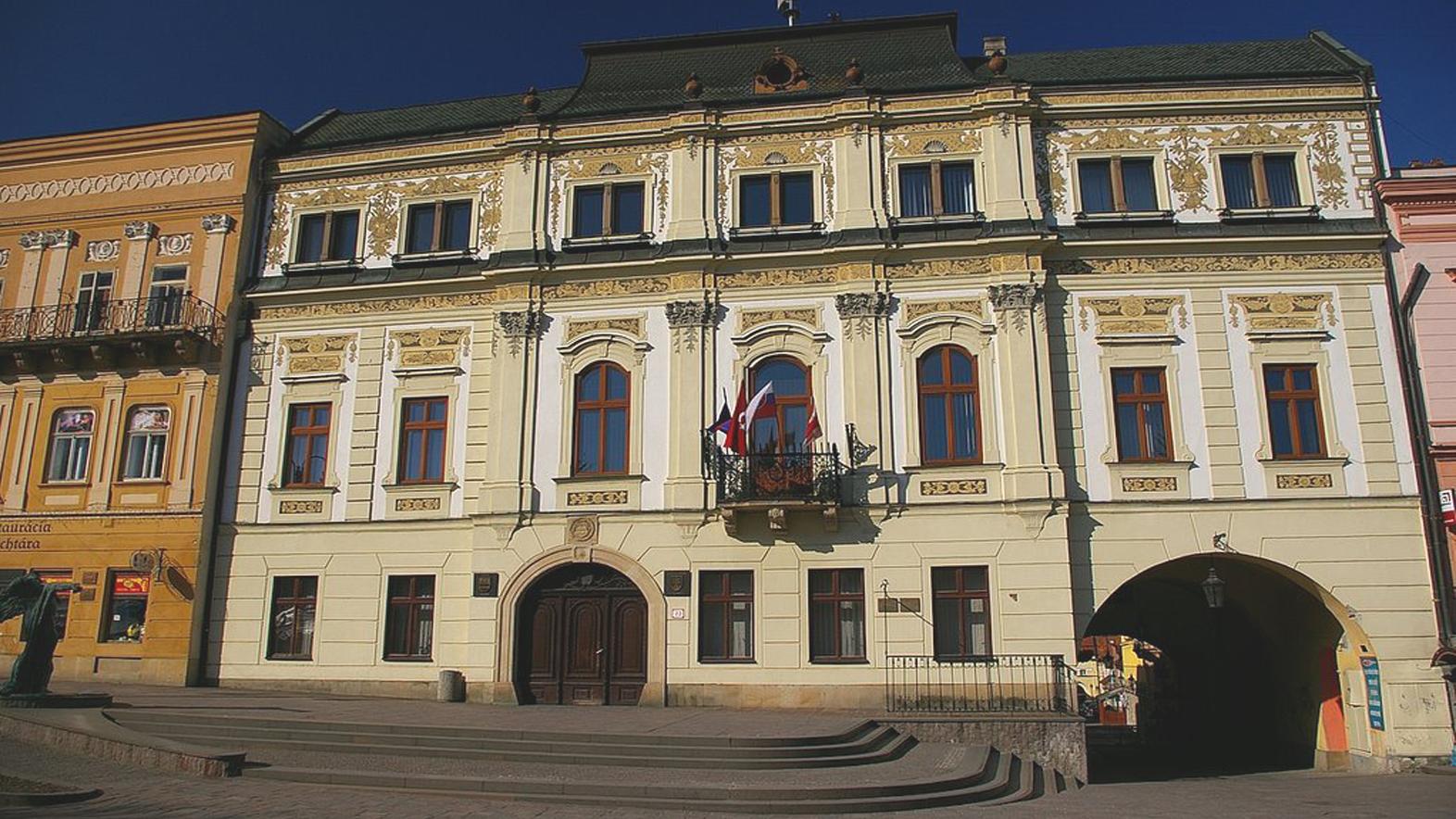 Mestskí poslanci schválili úsporu v rozpočte takmer 3,5 milióna eur