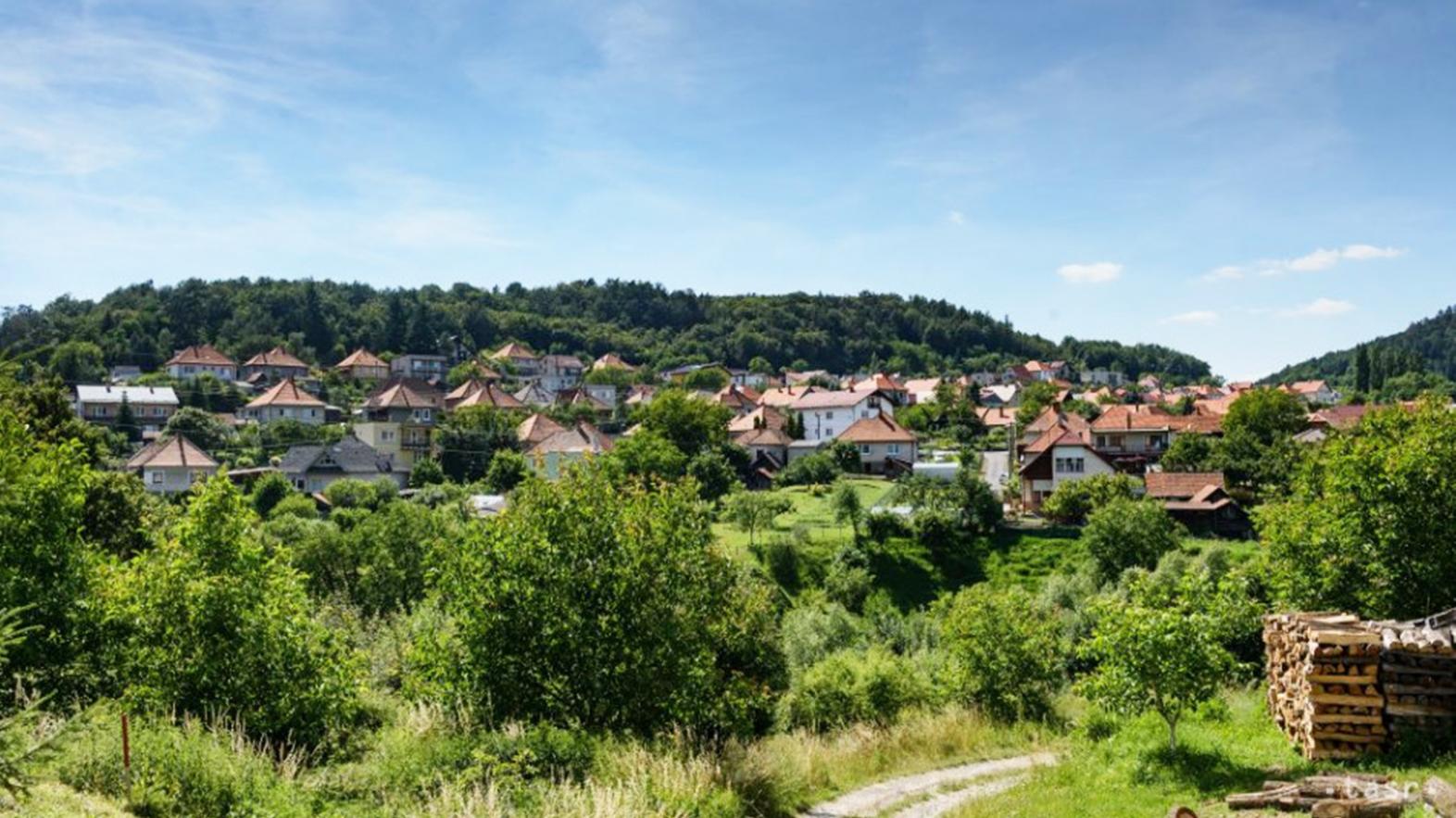 Na Vápennom vrchu nad obcou vyrástla nová rozhľadňa