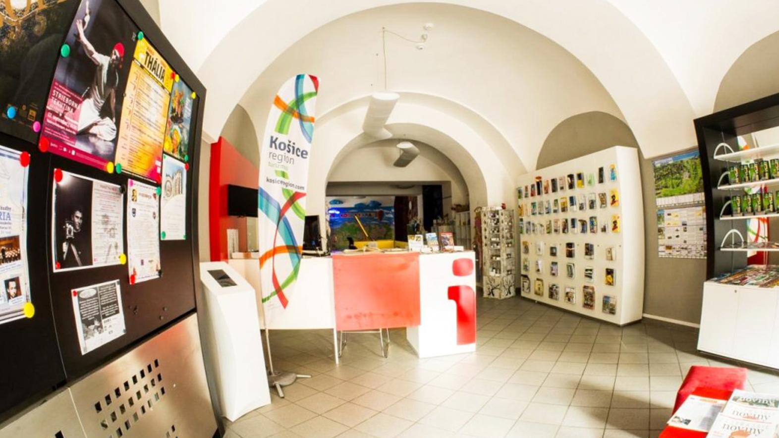Na košickej železničnej stanici otvorili informačný bod pre turistov