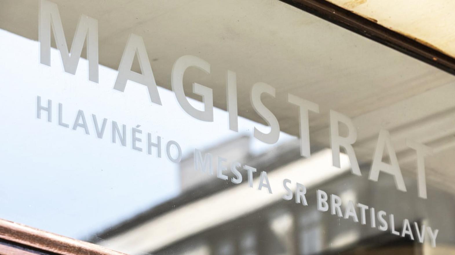 Bratislava plánuje prieskum k digitálnym službám a potrebám obyvateľov