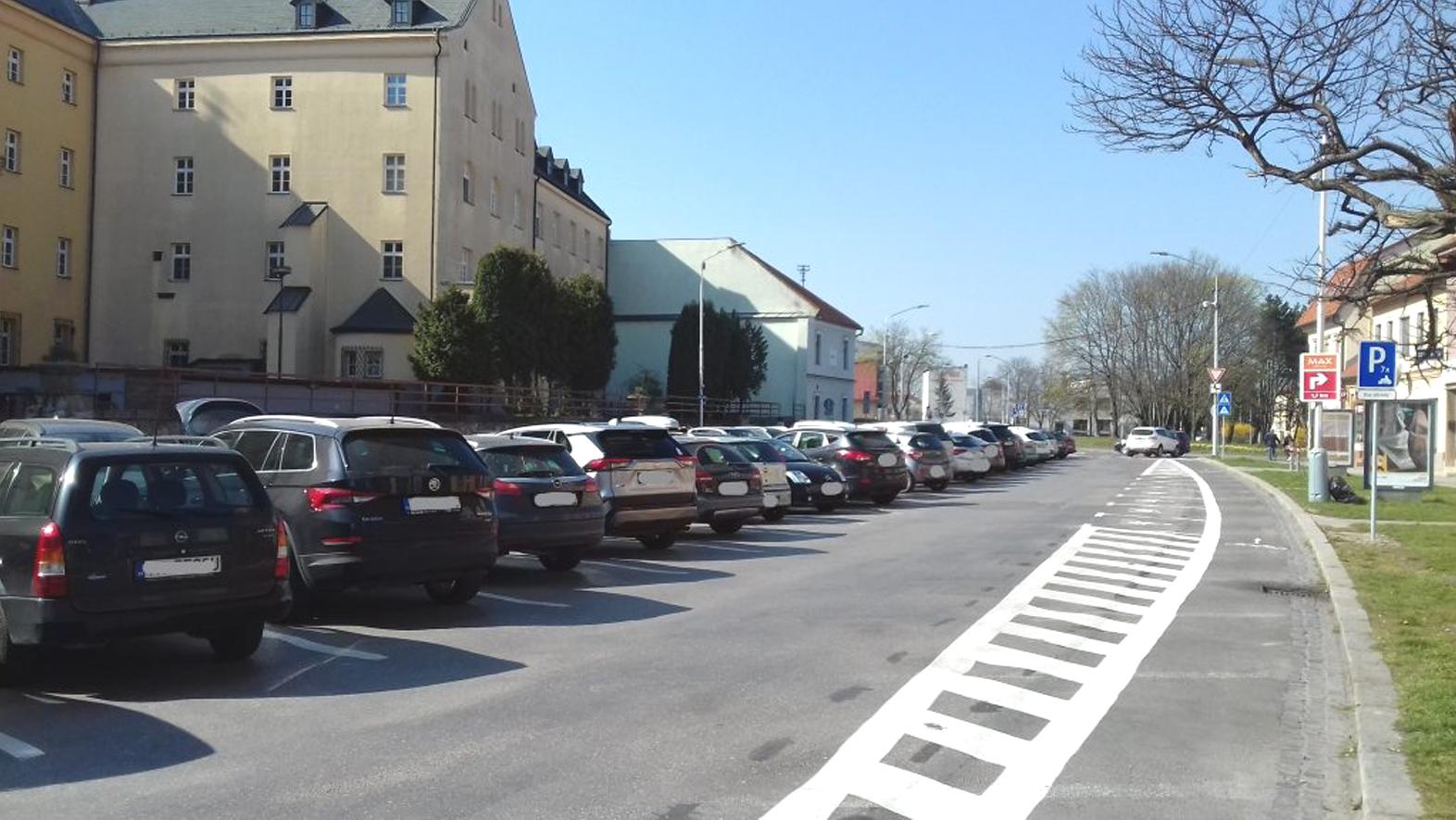 Trenčianska radnica odporúča elektronický nákup parkovacej karty na Juh a Sihoť
