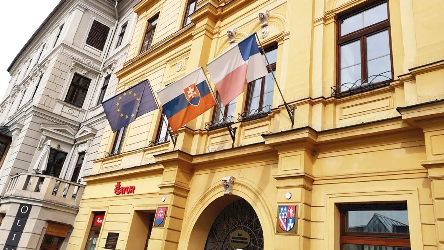 Jedna stredná škola v BBSK je zatvorená