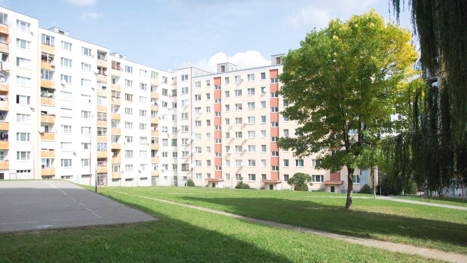 Mesto dokončilo rekonštrukciu dvoch medziblokových priestorov