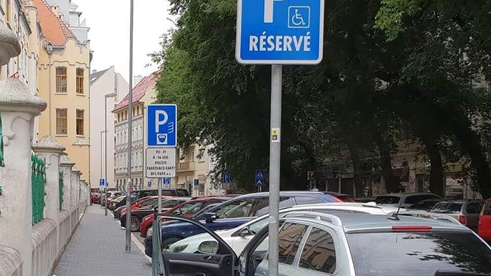 V Starom Meste pribudnú parkovacie miesta