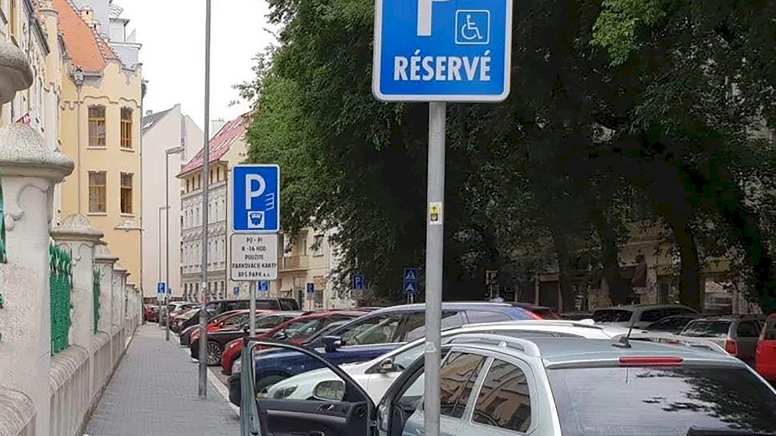V Starom Meste pribudnú parkovacie miesta