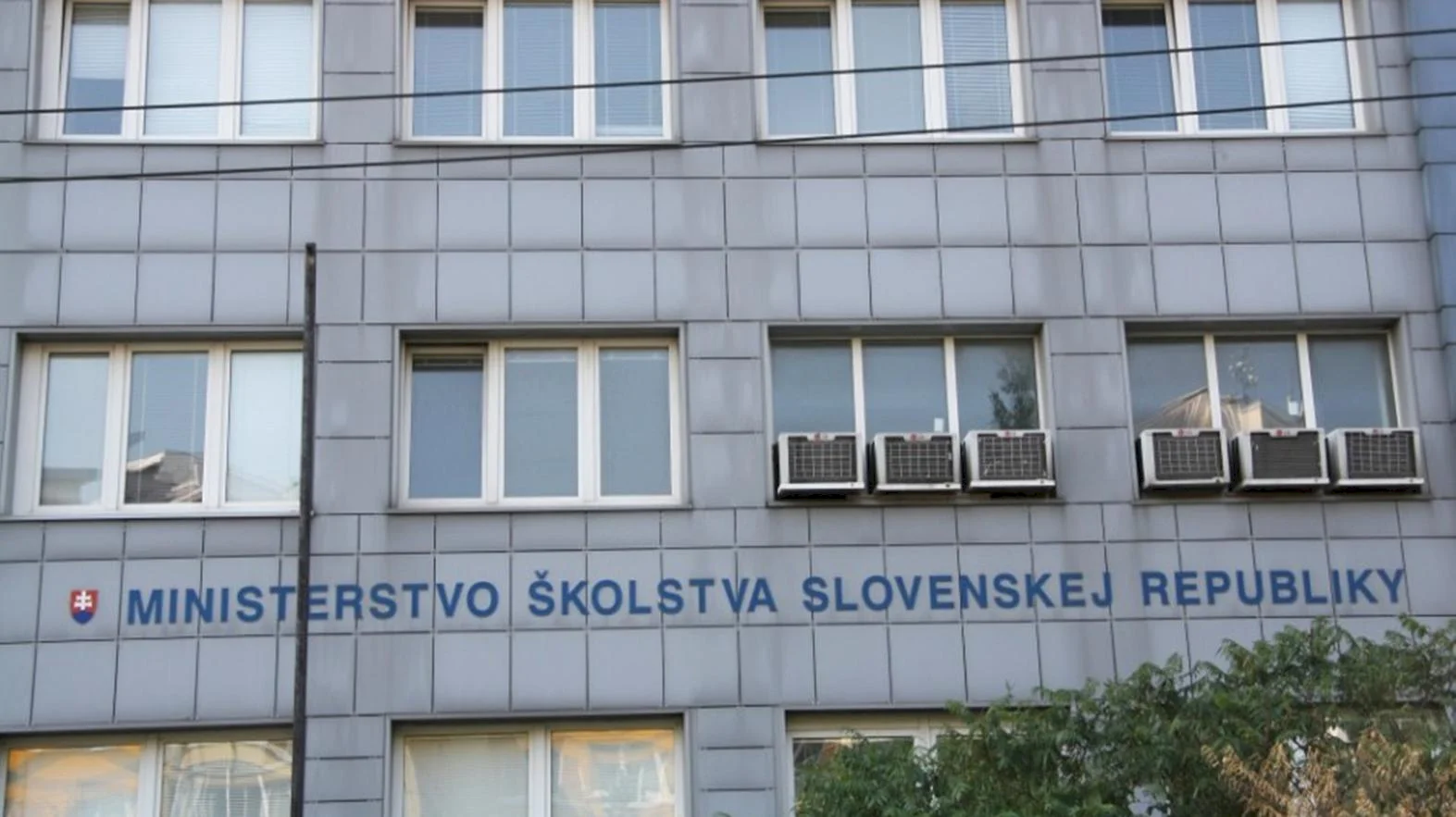 (1.) ZMOS adresoval rezortu školstva zásadné pripomienky k aktuálnej NZ