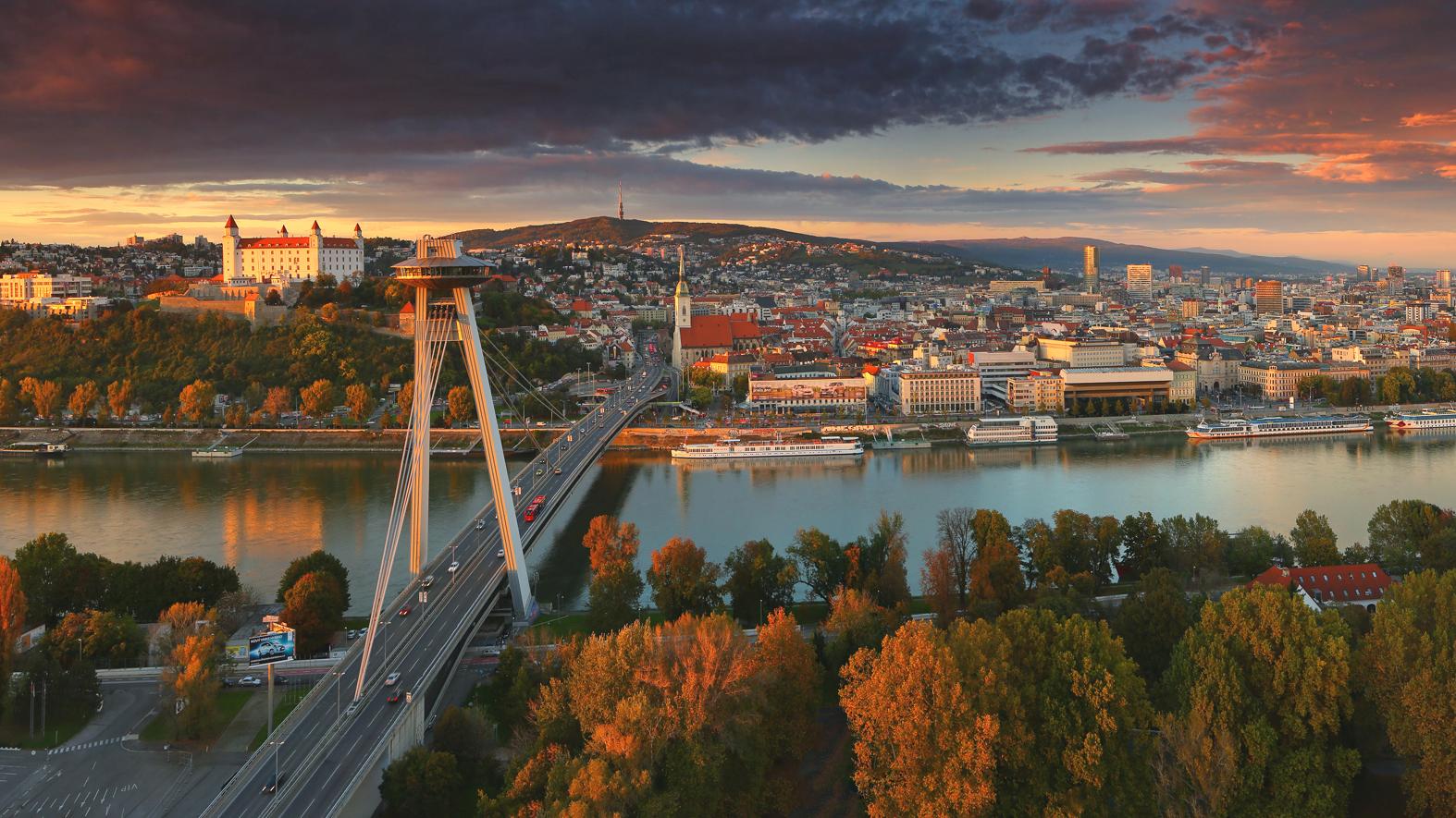 Bratislava plánuje od štátu prijať návratnú finančnú výpomoc 9,3 milióna eur