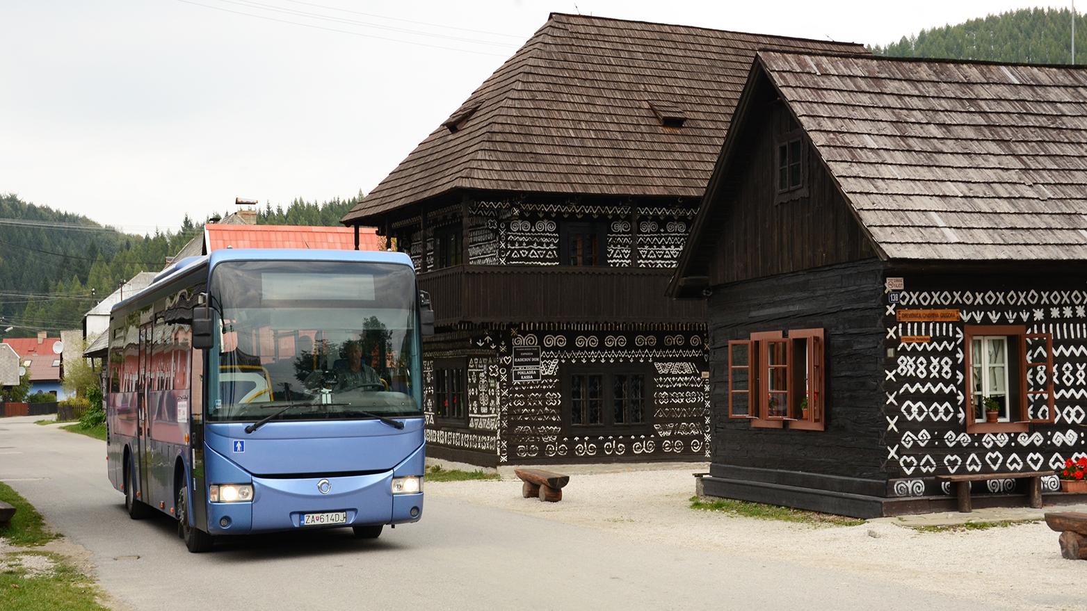Mení sa režim cestovných poriadkov prímestskej autobusovej dopravy