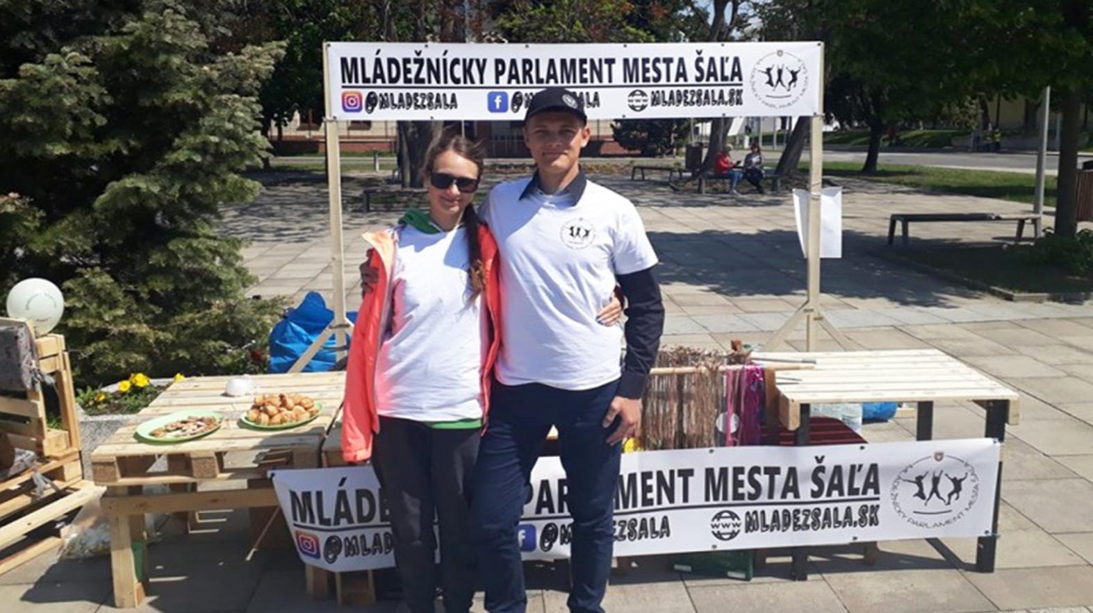 B. Gröhling deklaroval podporu fungovaniu mládežníckych parlamentov