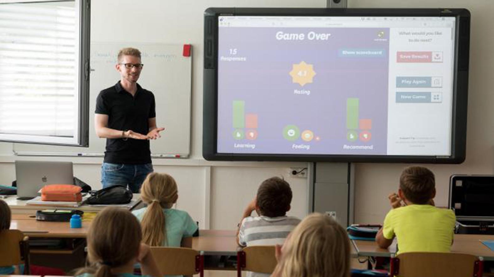 Rezort školstva už odoslal peniaze na digitálne vybavenie škôl