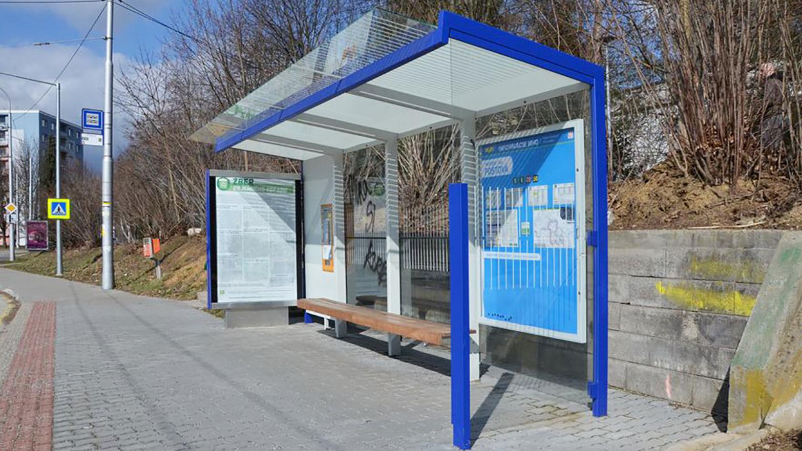Žilina pokračuje v obnove zastávok MHD, pribudne aj jedna nová