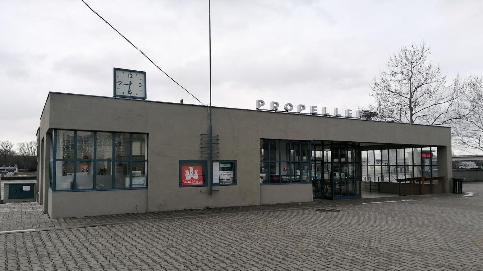 Súťaž o prenájom priestorov budovy kaviarne Propeller pozná víťaza