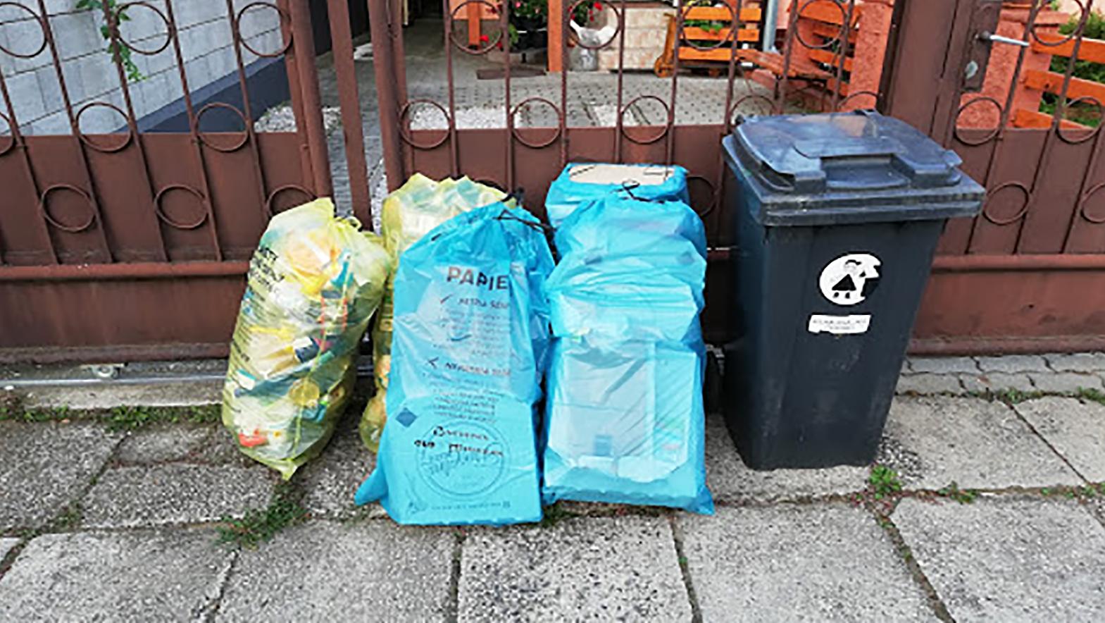 Vrecový zber separovaného odpadu z domov rozšíria do ďalších lokalít