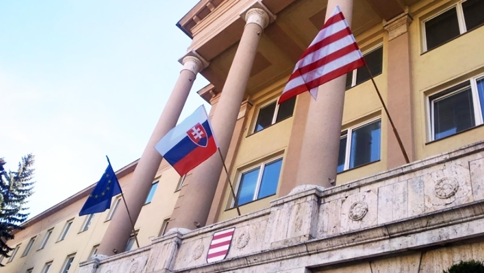 MsZ schválilo "zákon roka", počíta s úverom 13 miliónov eur
